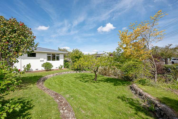 2 Ruthken Crescent Springlands_17