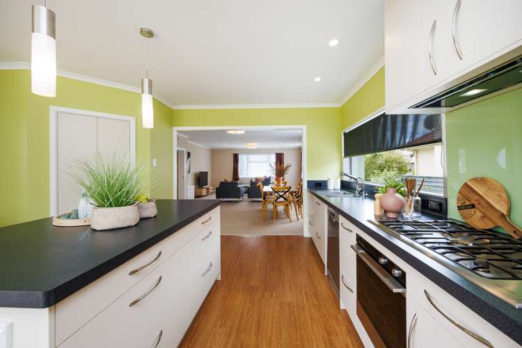 18 Saint Johns Avenue Palmerston North Central_12