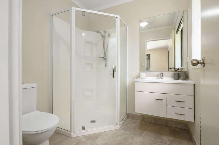 1/16 Highgrove Drive Grandview Heights_11