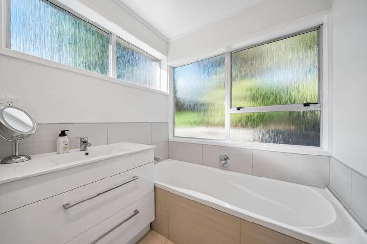 34 Titoki Street Lansdowne_16