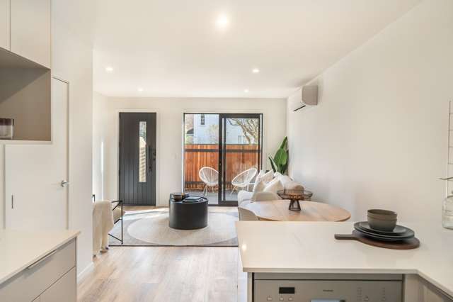 7/16 Molesworth Street Taita_4