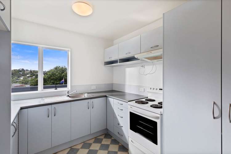 2/81 Spinella Drive Bayview_8