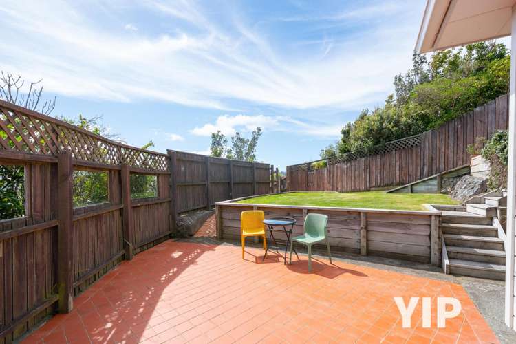 16 Carluke Street Paparangi_17