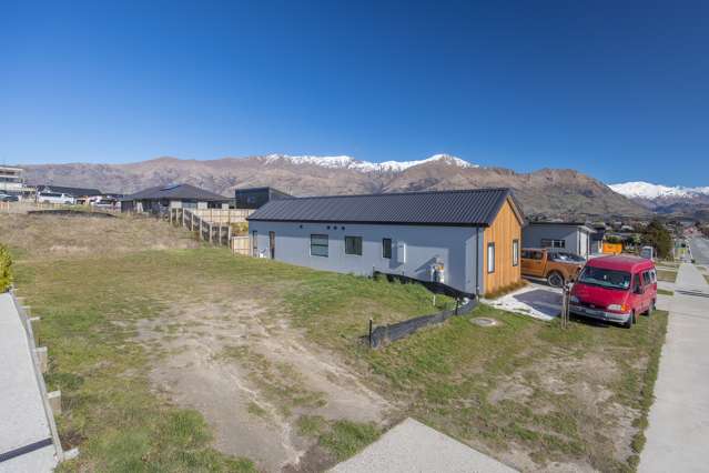 211 Aubrey Road Wanaka_1