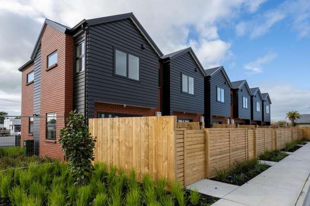 2 Bedroom Townhouses Selling now $549K - 4 LEFT