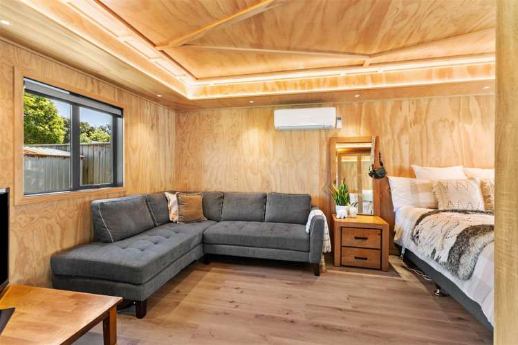 20 Cook Street Carters Beach_24