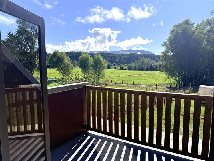 184 Golf Links Road Kaiata_21