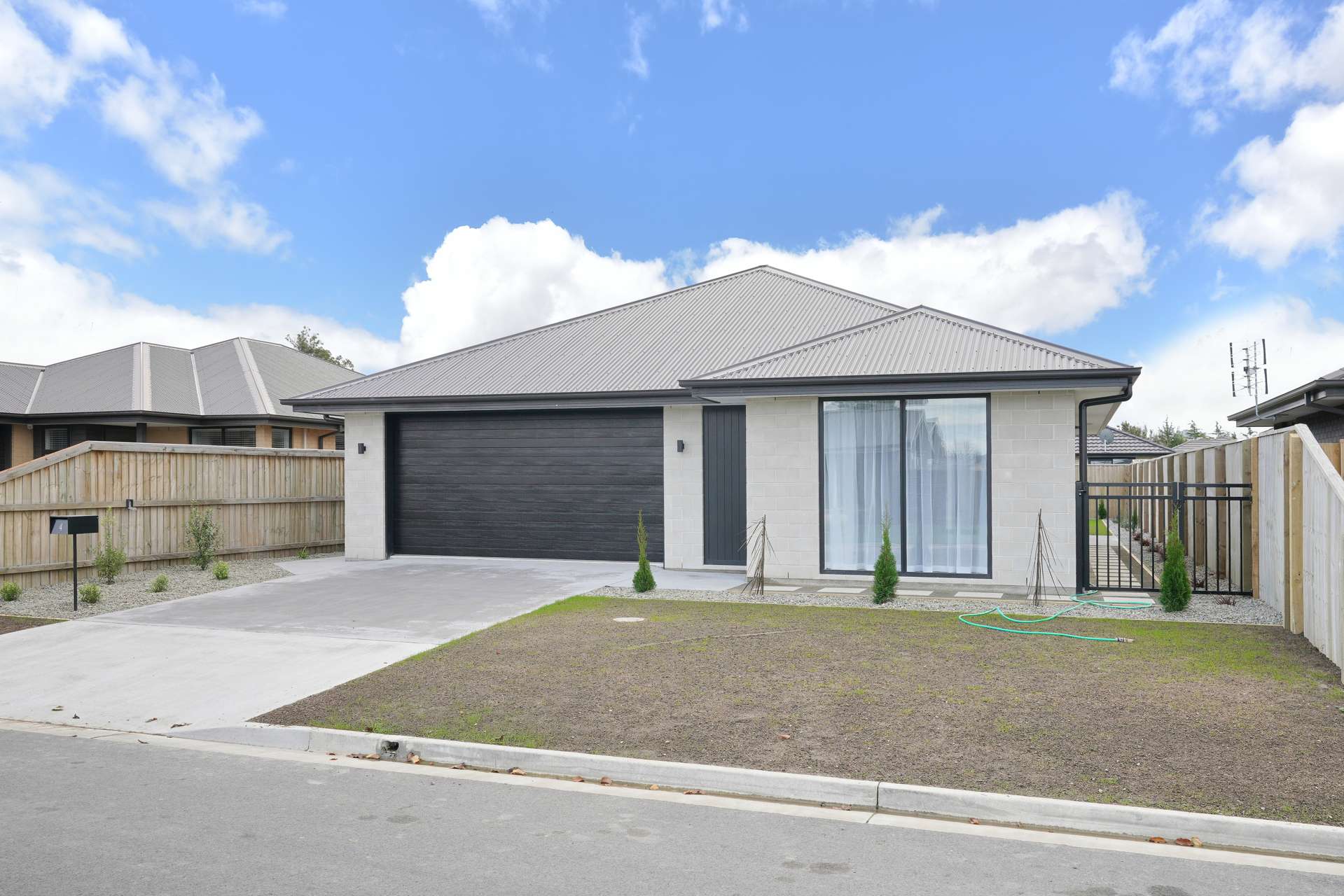 4 Tara Crescent Woodend_0