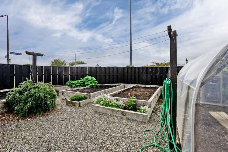 171 Chelmsford Street Windsor_25