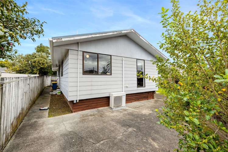 1/63c Colwill Road Massey_13