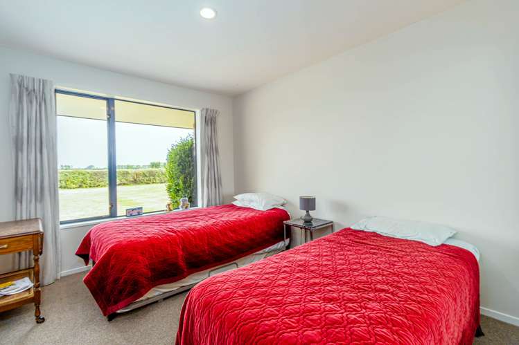 352 Boundary Road Willowby_13