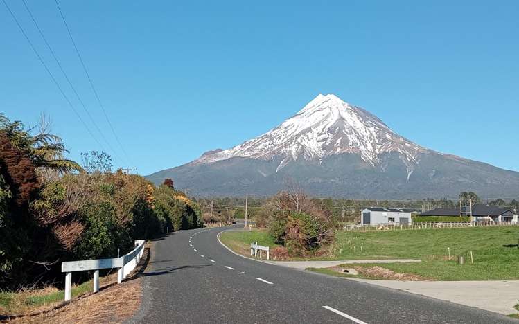 1971 Egmont Road Kaimiro_17