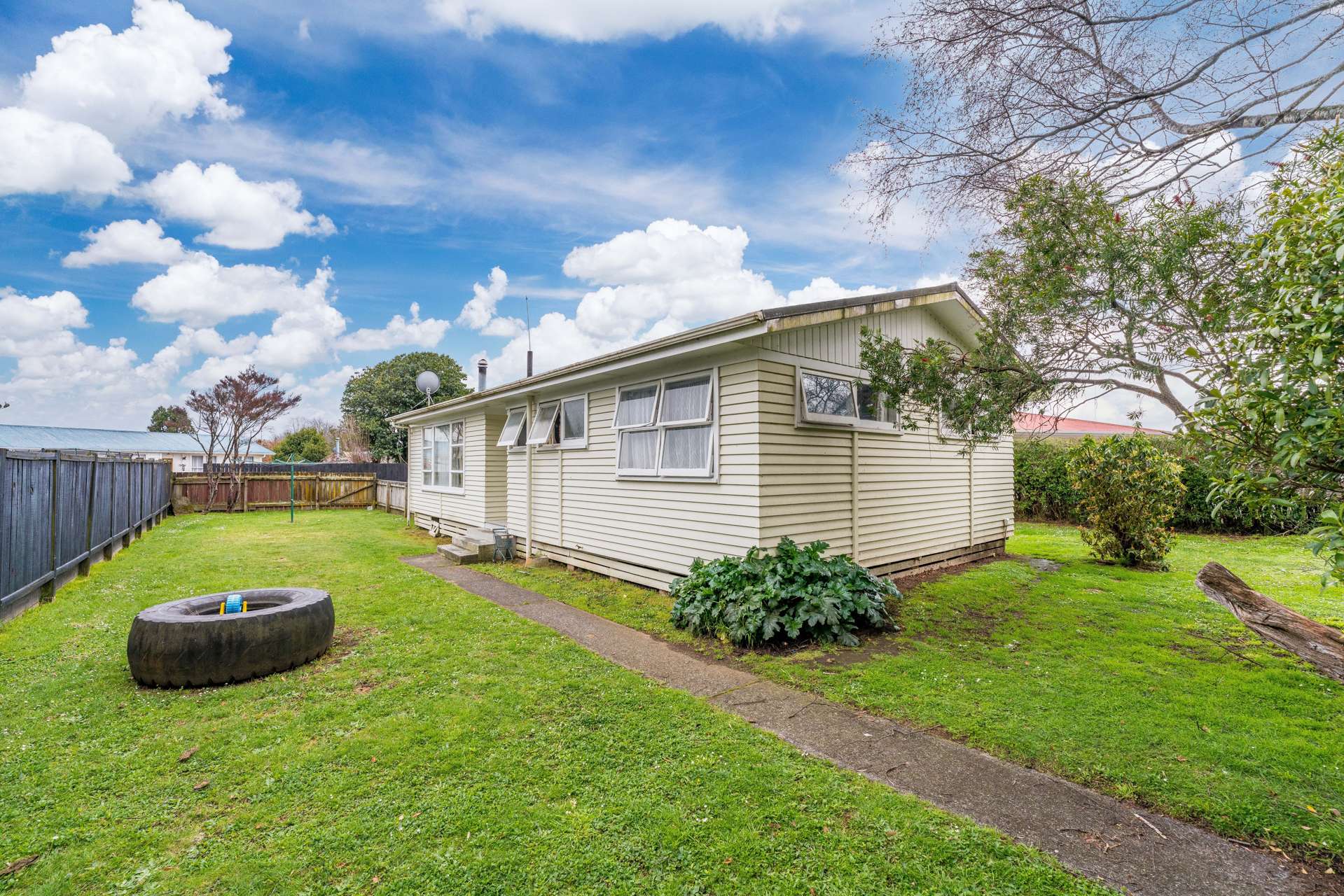 13 Te Rangitautahanga Road Turangi_0