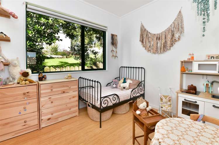2a Roberta Crescent Orewa_8