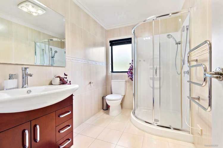 54 Sapperton Drive Henderson_12