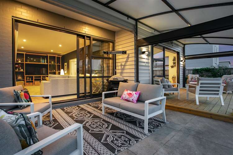 21 Kukuwai Avenue Red Beach_11