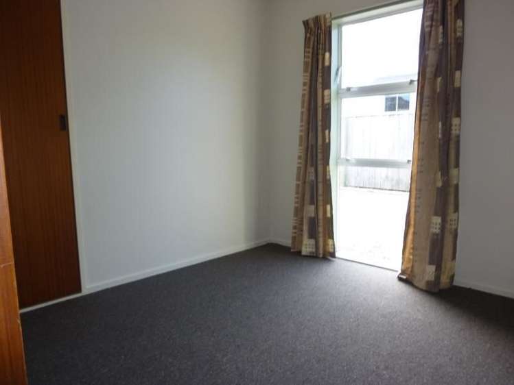 1/133 Russell Street Palmerston North Central_5