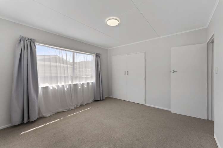 275 Wellington Road Wainuiomata_11