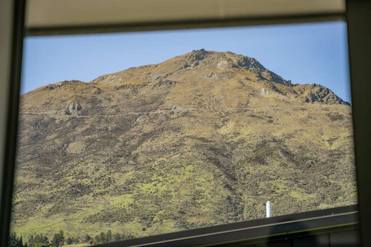 7 Myles Way Lower Shotover_22