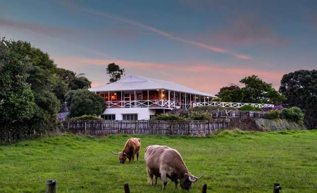 Unique lifestyle with unmatched 9+ car garaging