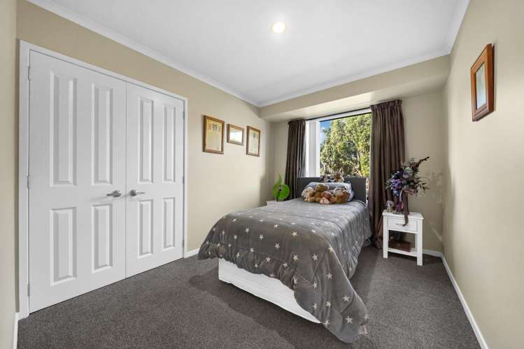 27 Awaroa Stream Drive Waiuku_12
