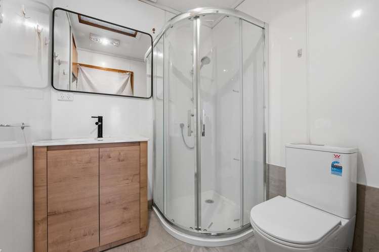 13 Memorial Avenue Mount Roskill_13