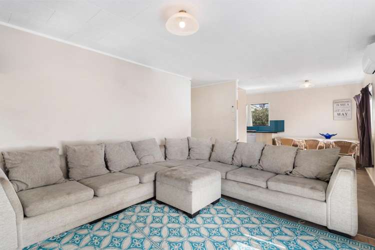 6 Katrina Place Massey_6