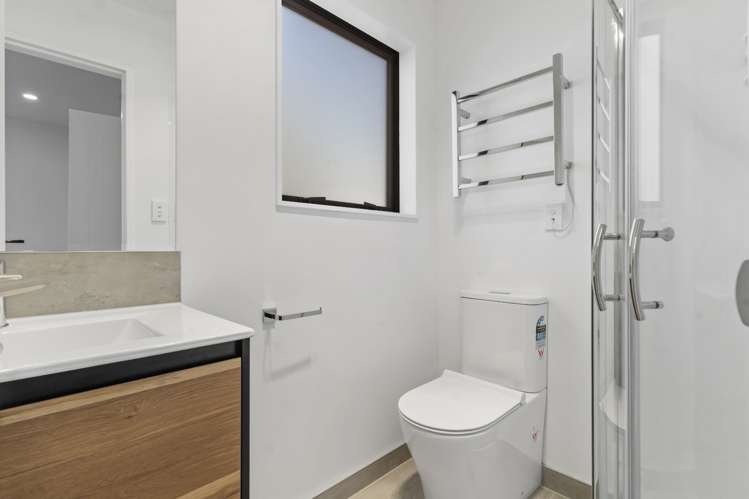 8B Tahinga Street 10887_10