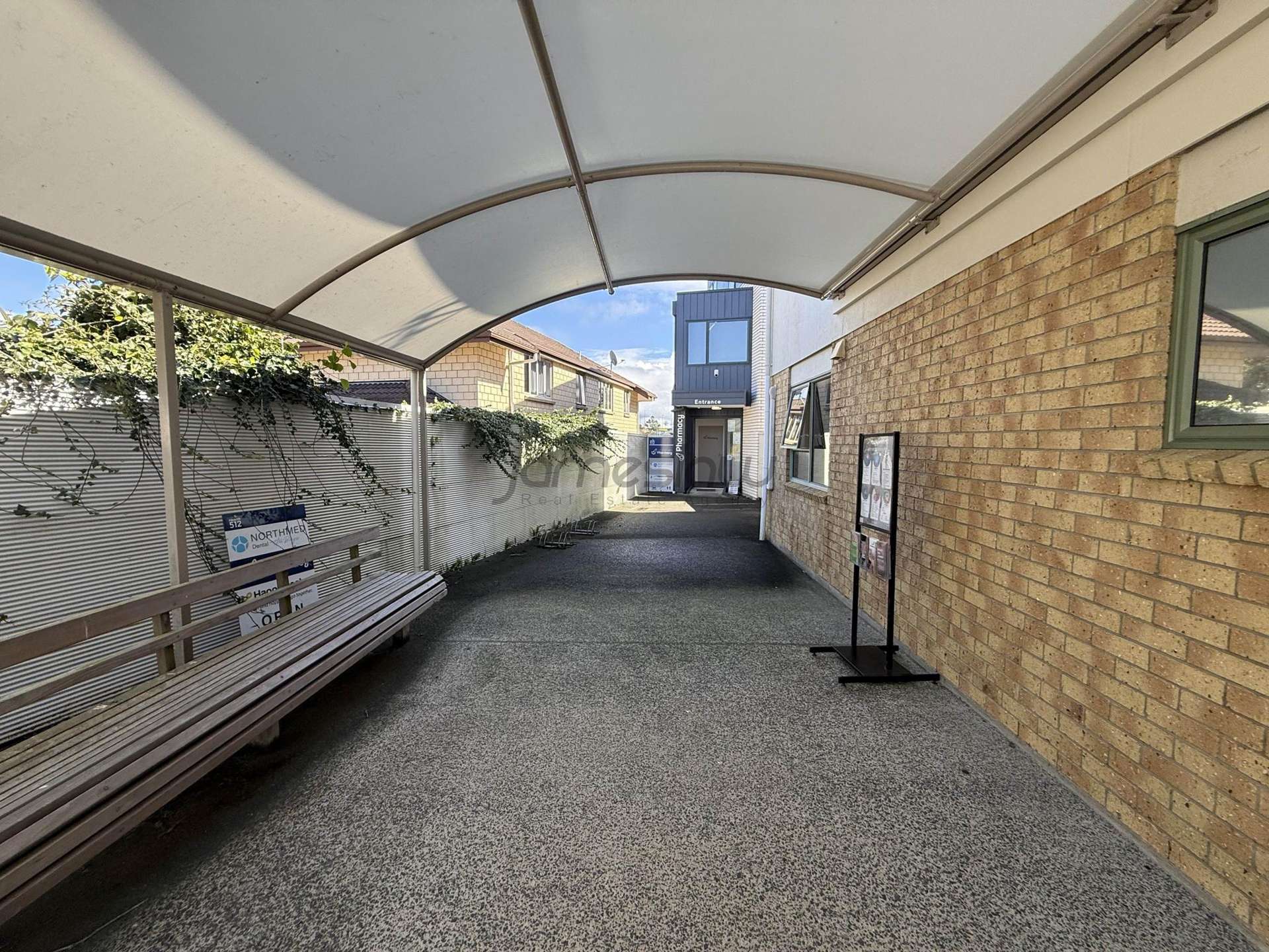 512 East Coast Road Windsor Park_0