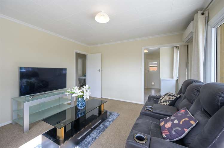 2/37 Fergusson Street Stoke_5