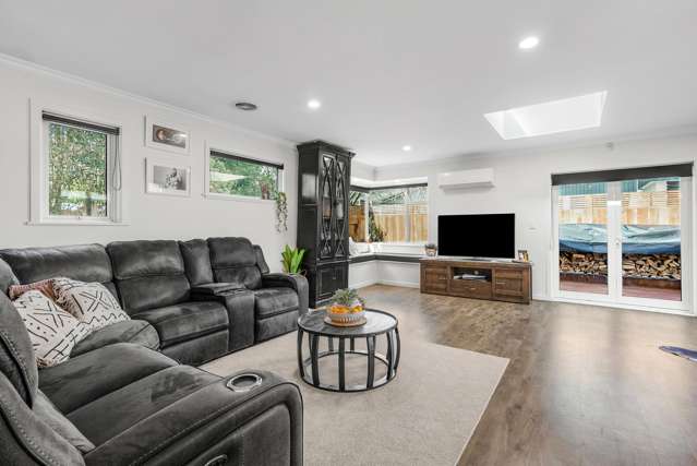 15 Rowe Parade Wainuiomata_2