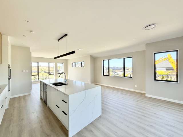 17 Tukutata Crescent Milldale_3