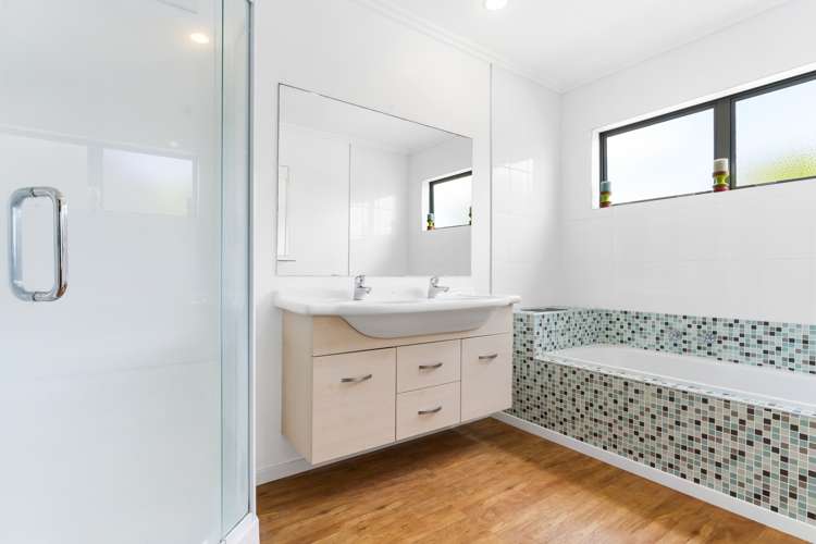 196 Levers Road Matua_13