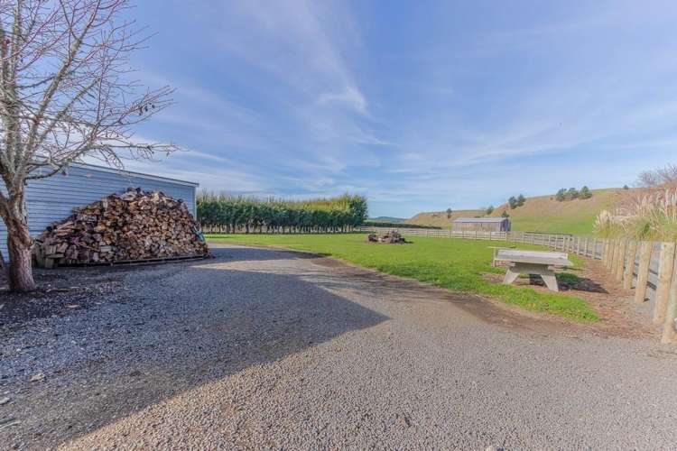 2a Riverbank Road_3