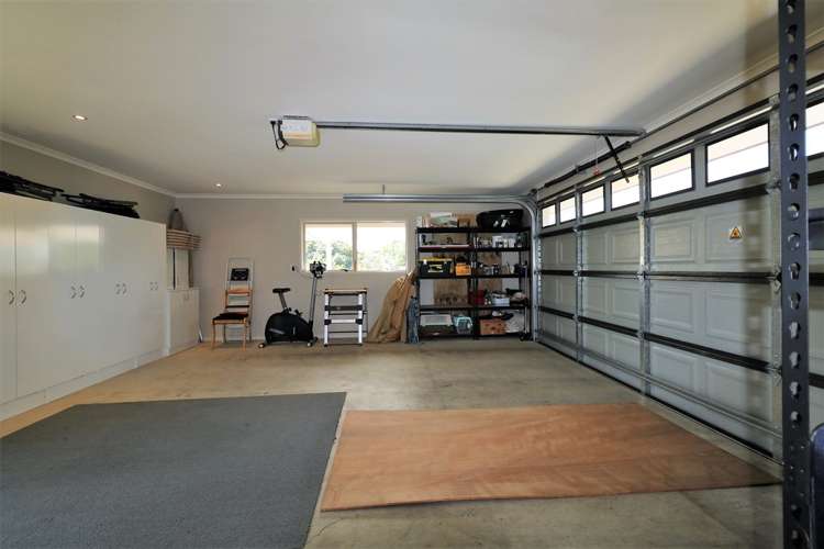 81 Lincoln Road Carterton_16