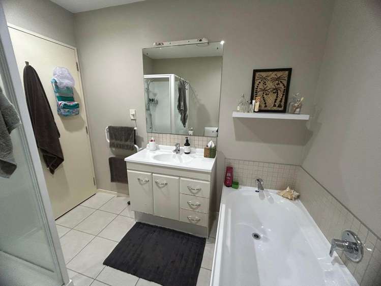 7 Bunker Rise Golflands_10