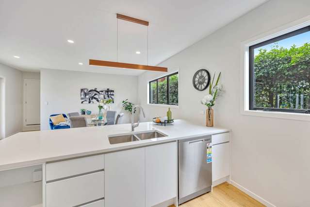 2/32 Ngataringa Road Devonport_1