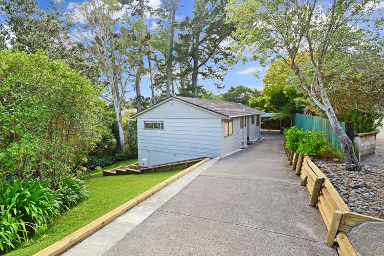 13 Oruamo Place Beach Haven_23