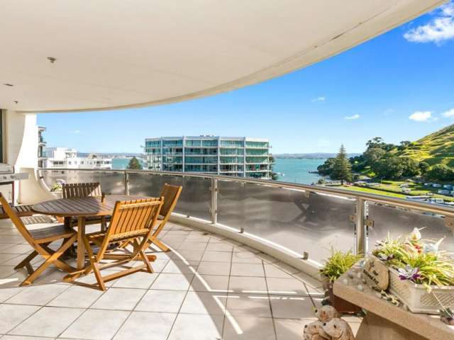 8c/2 Marine Parade Mount Maunganui_1