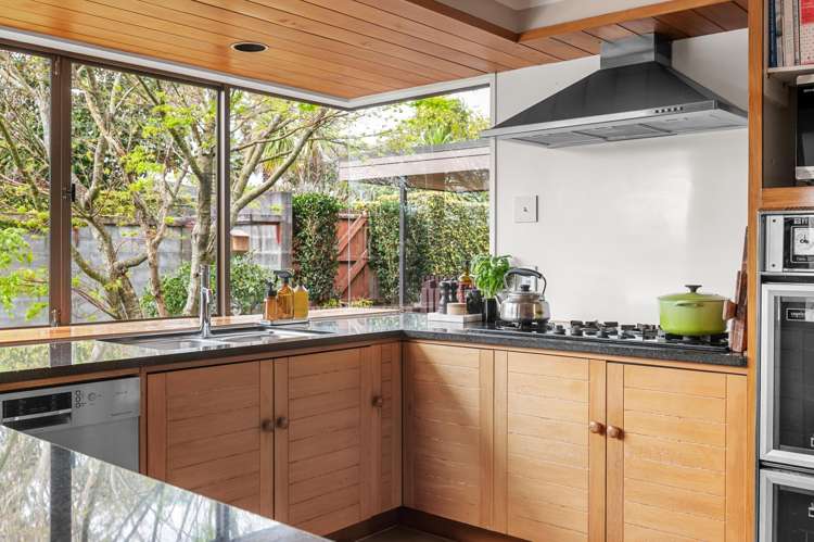 999 River Road Queenwood_9