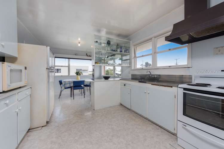 739 Te Atatu Road Te Atatu Peninsula_9