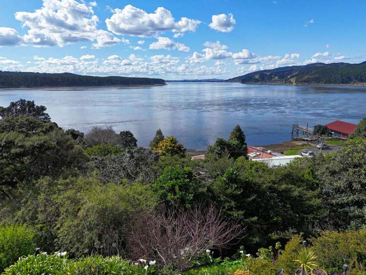 1 Cobourne Place Port Waikato_14