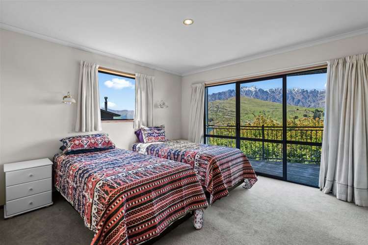 7 Sunrise Lane Queenstown_16