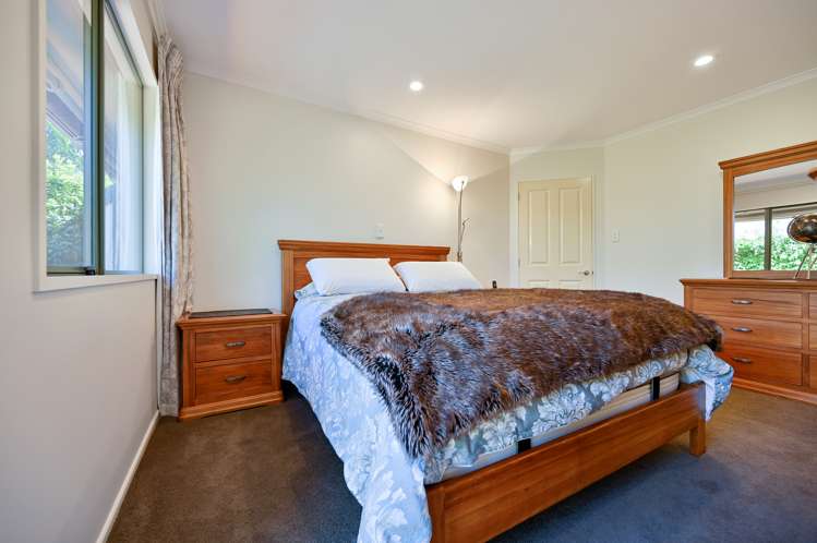 7 Di Pierri Way The Wood_7