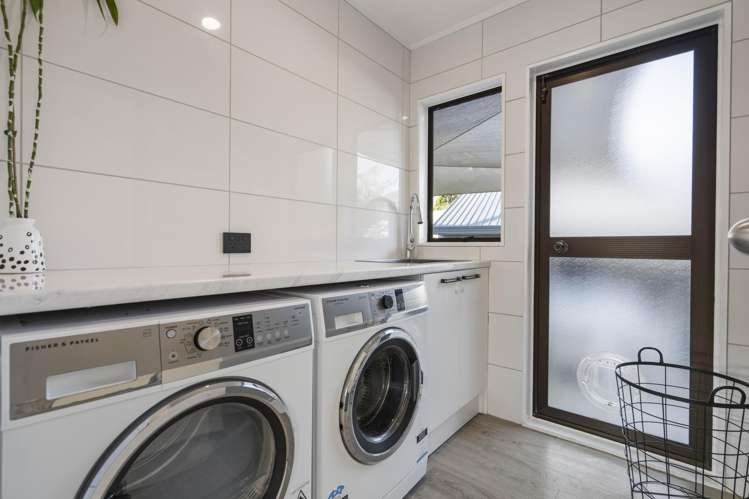 2/21 Gosford Drive Botany Downs_21