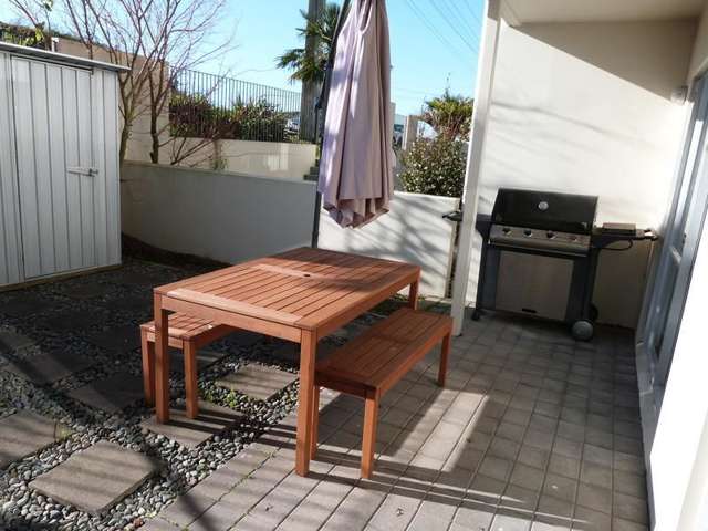 B4/71 Spencer Road Oteha_2