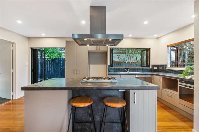 3/2 Mcglashen Place Beach Haven_3