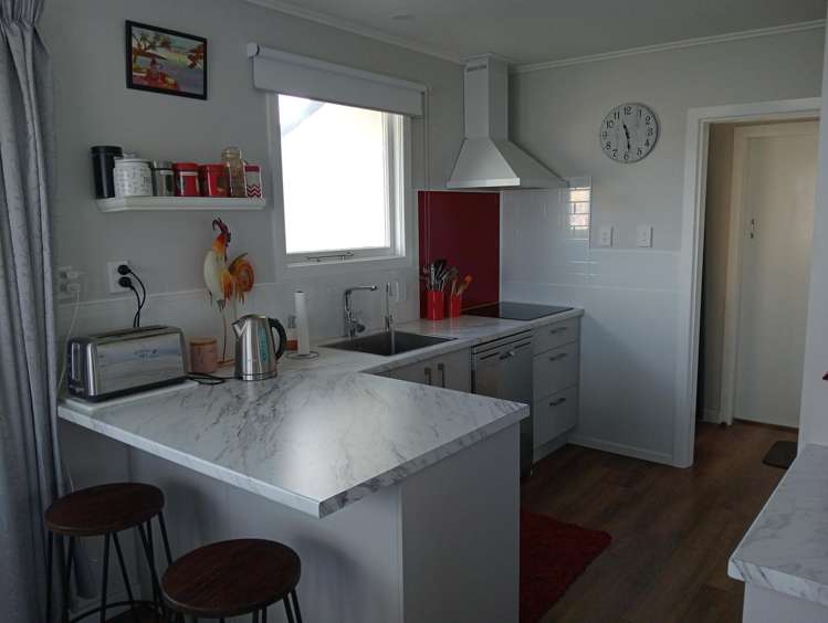 4 Carlyle Street Tuatapere_2