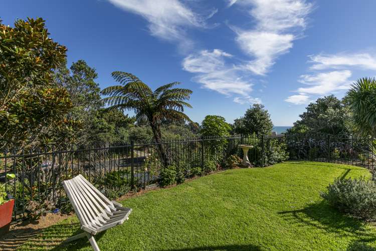 6 Berridge Road Muriwai Beach_18