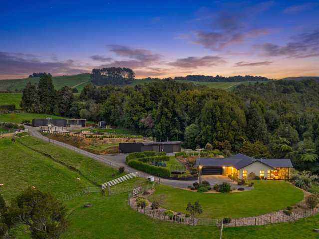 Elevated Rural Retreat with Epic Views